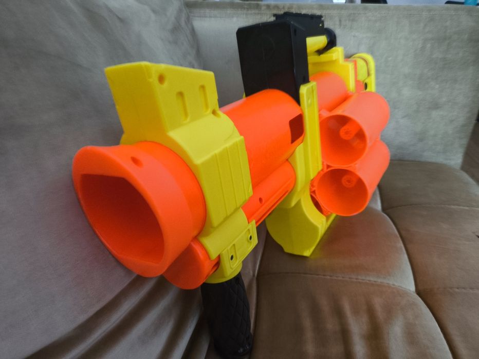 NERF Fortnite GL (Lançador de Granadas. Muito Bom)