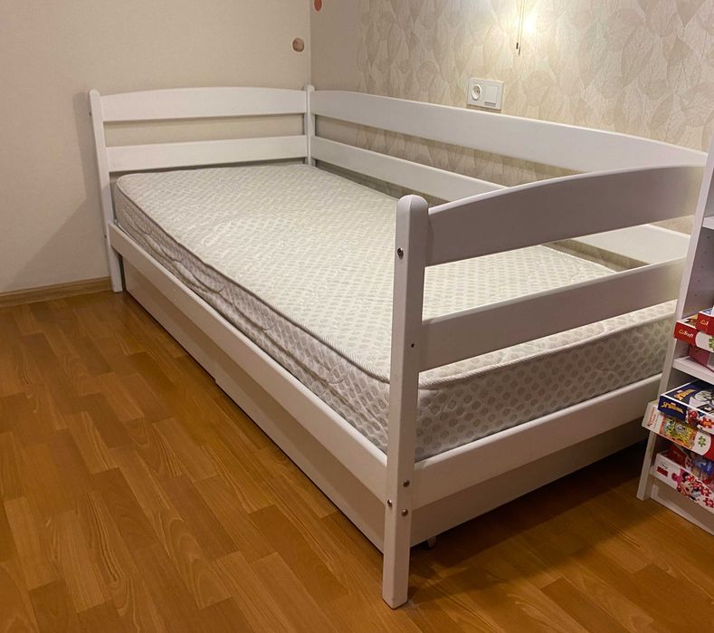 Ліжко дитяче односпальне 90х200см без матрацу