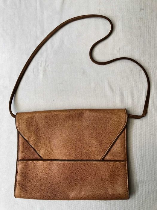 Винтажная женская кожаная наплечная сумка Gianfranco Ferre by Redwall