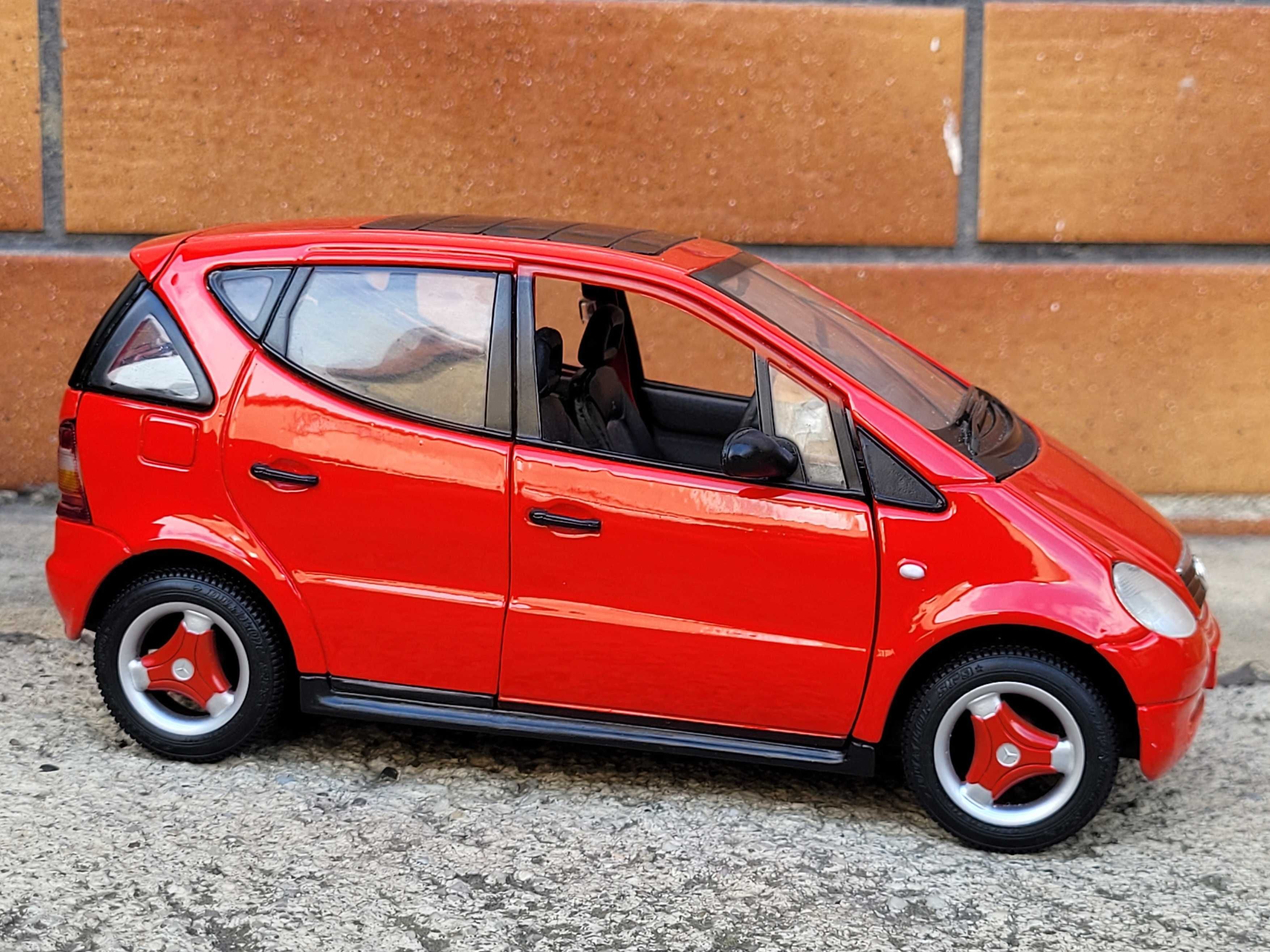 Kolekcja modeli Mercedes A 140 A140 AMG mega unikat 1:18