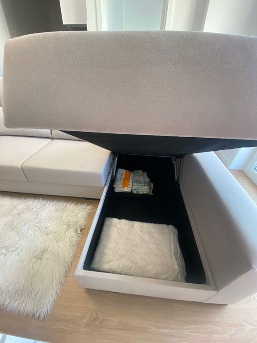 Sofá Três lugares c/ Chaise longue Como Novo!