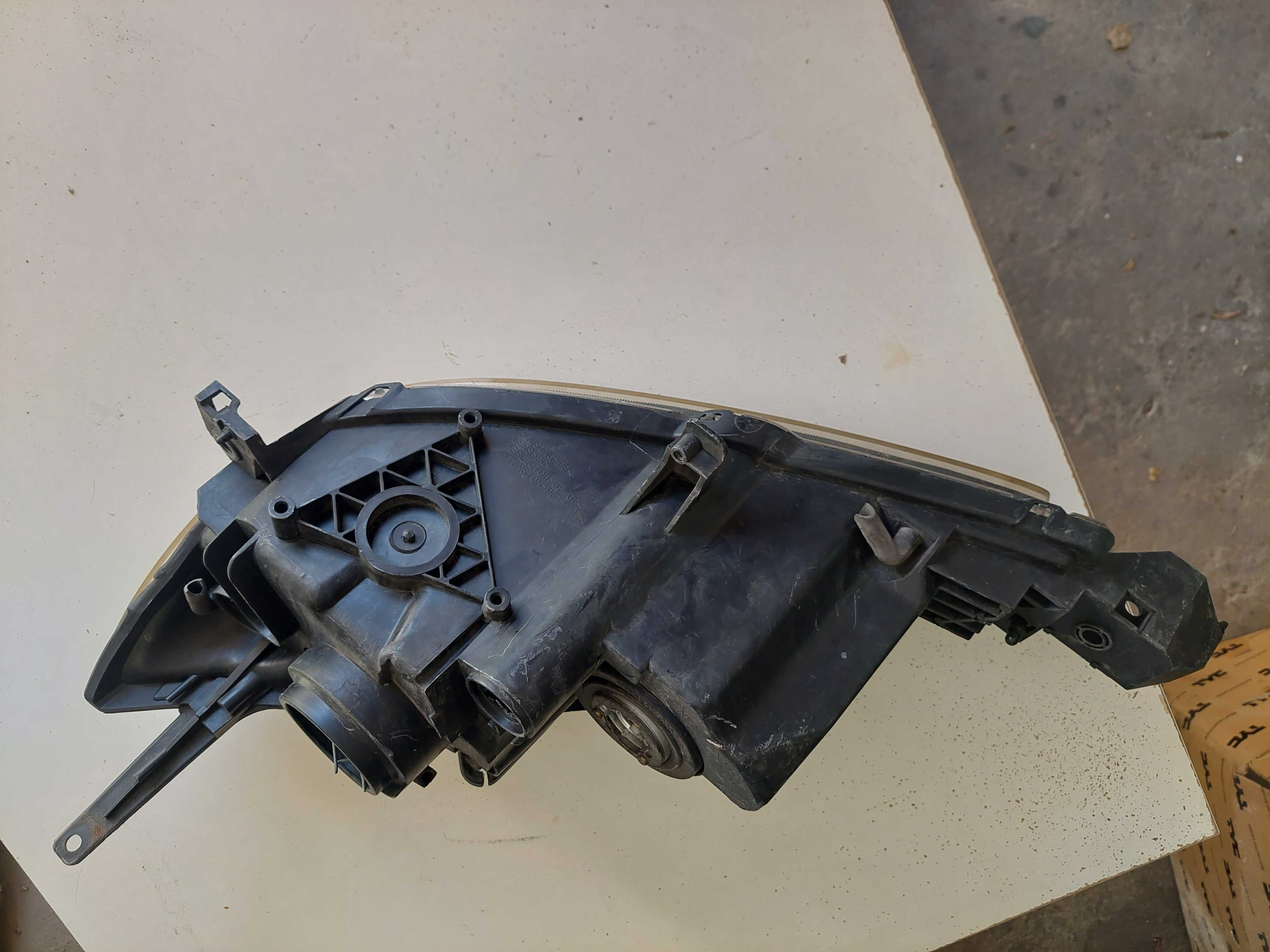 farol drt mazda 3