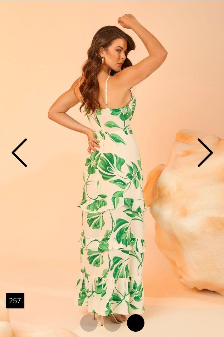 Vestidos de qualidade em vermelho, elegantes e confortáveis, disponíve