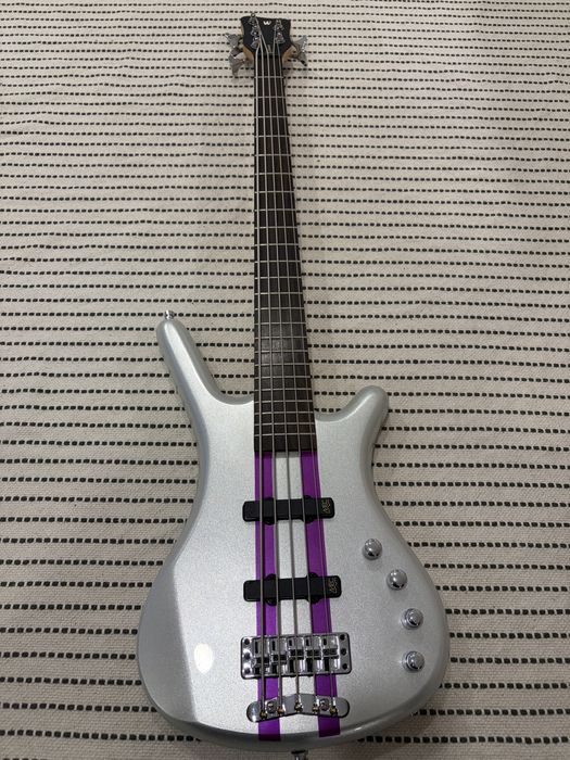 Baixo Warwick Rockbass Corvette Basic 5 Cordas