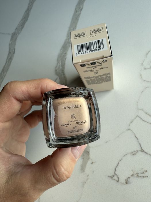 Chanel Les Beiges Sheer Healthy Glow Highlighting Fluid