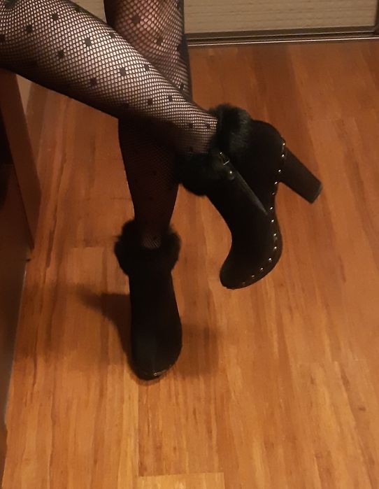 Botki Venezia 36, zamszowe