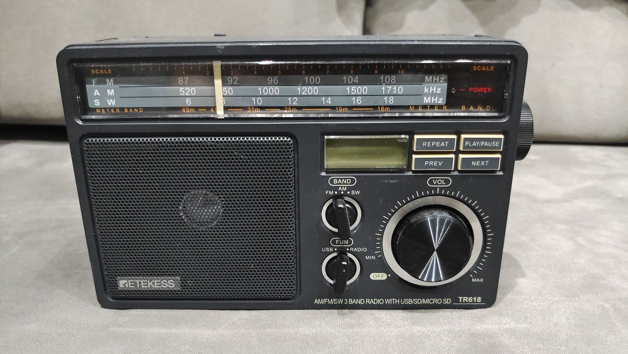 Radio na baterie AM, FM, SW Retekess TR618