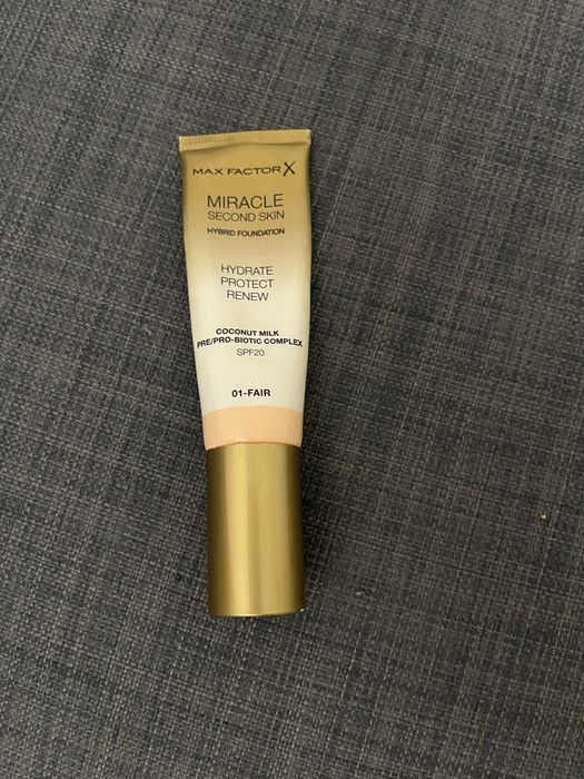 Podkład Max Factor Second Skin 01 Fair