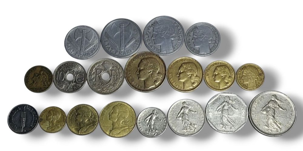 Набір старих монет Франції