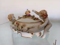 Caixa em porcelana antiga Artibus