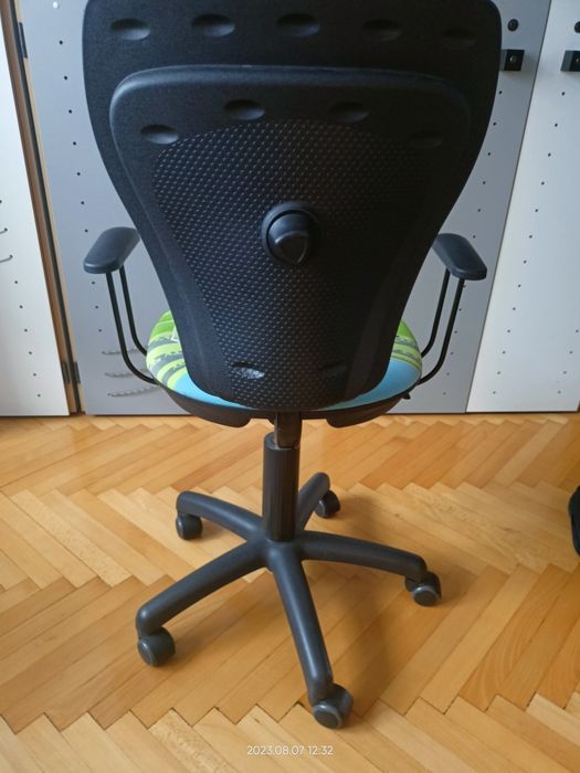 Krzesło dziecięce