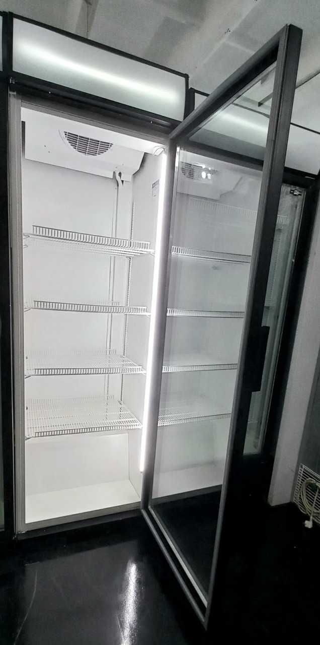 Холодильна шафа-вітрина Ice Stream Dynamic корисний об'єм 625 л. Б/у
