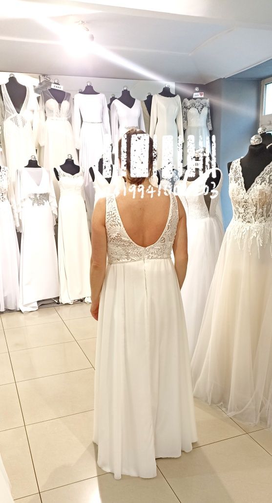 Suknia ślubna Boho rustykalna vintage waniliowa koronka dekolt rozcięc