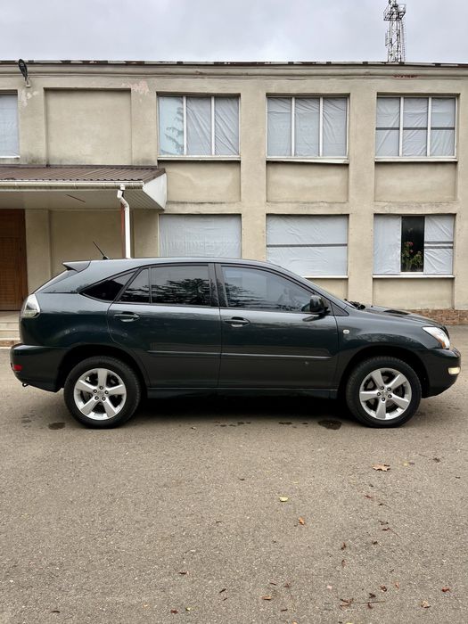 Продам LEXUS RX300 3л.Бензин Полный привод!
