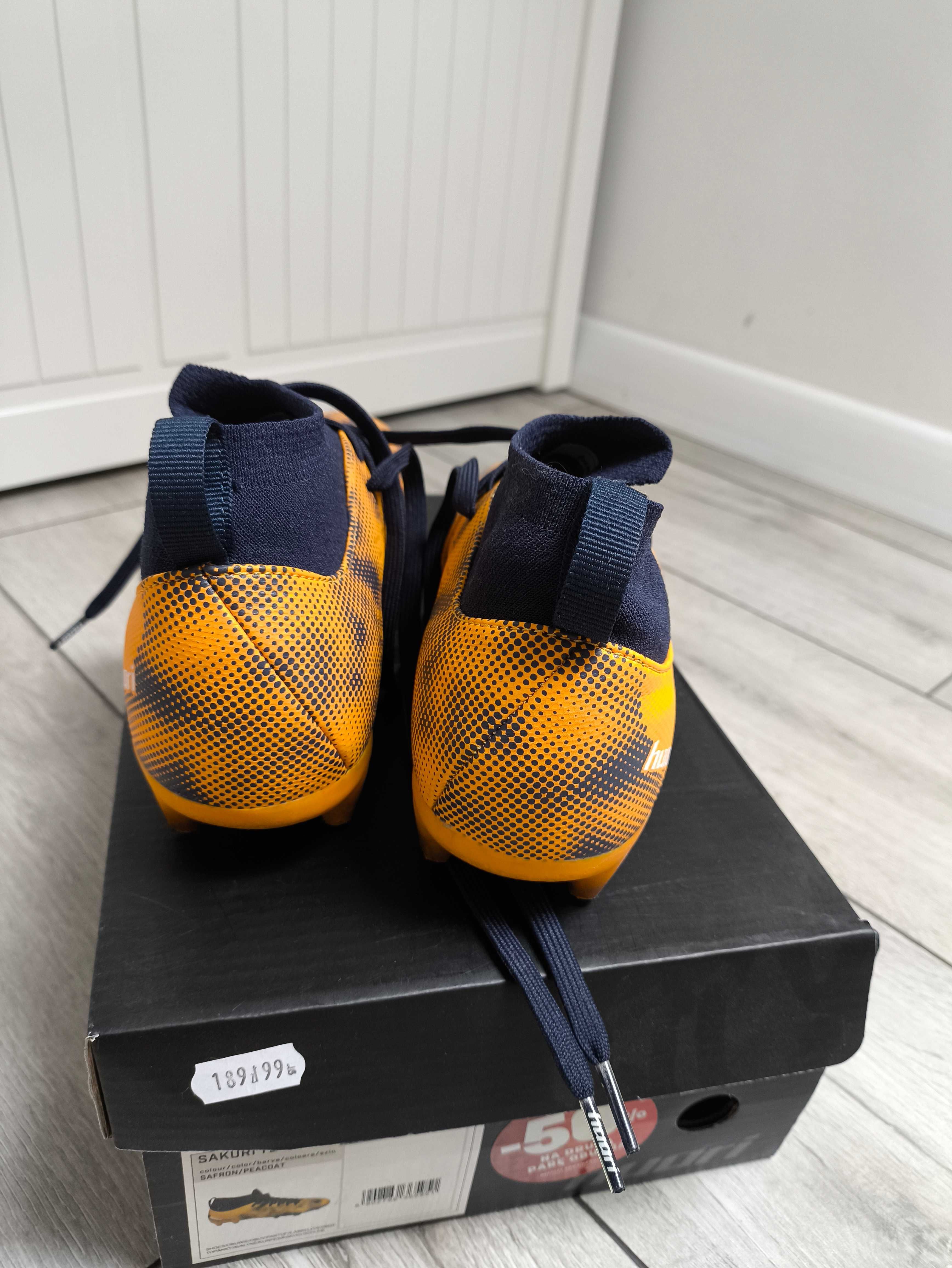 Buty piłkarskie dla chłopca
