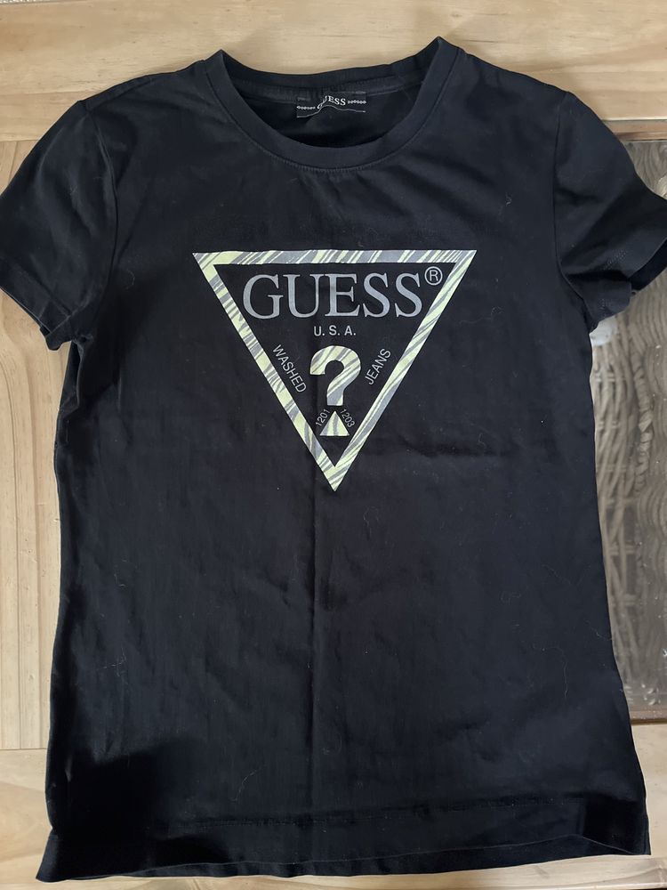 T-shirt damski Guess