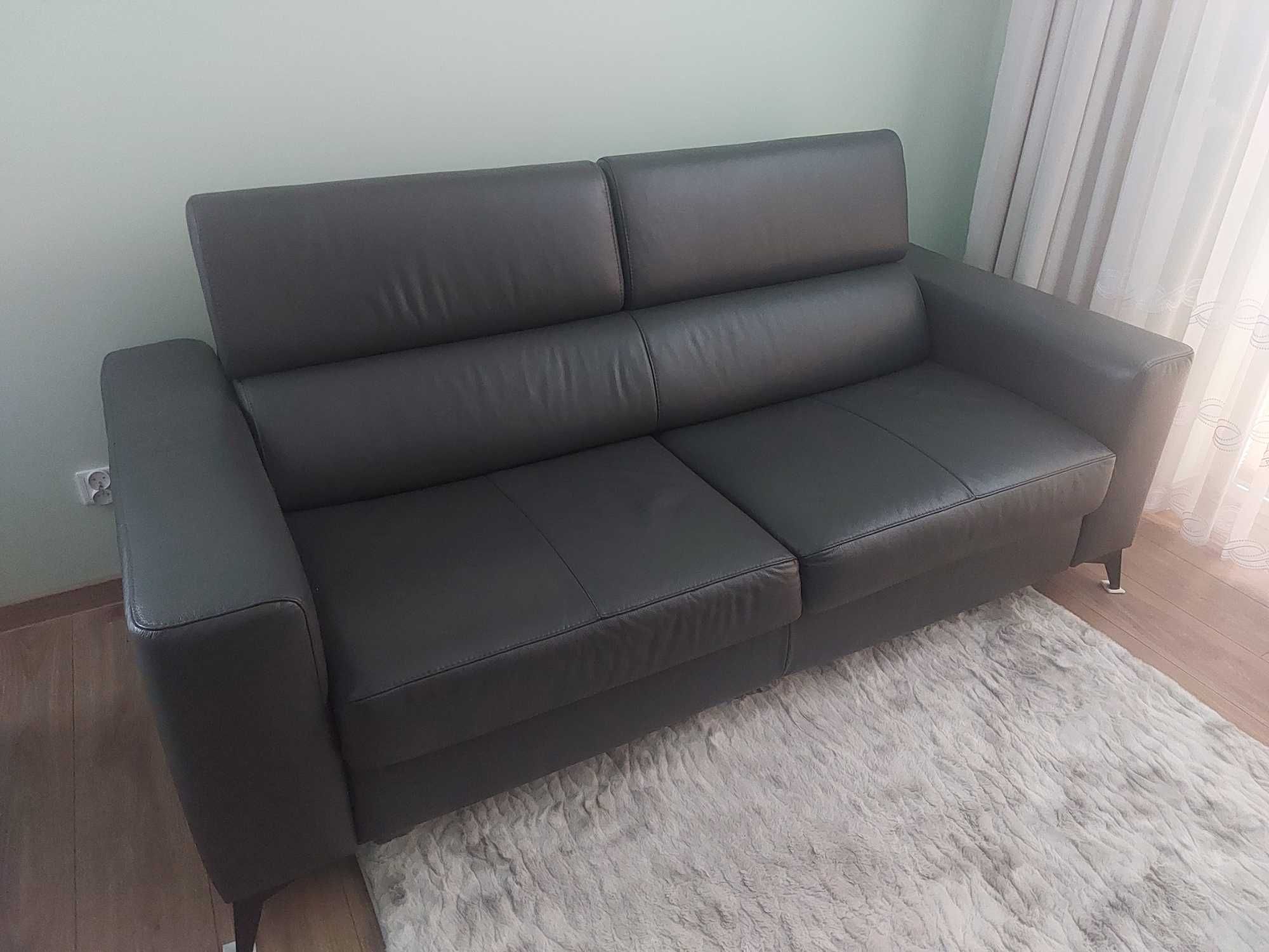 Skórzana kanapa z funkcją spania