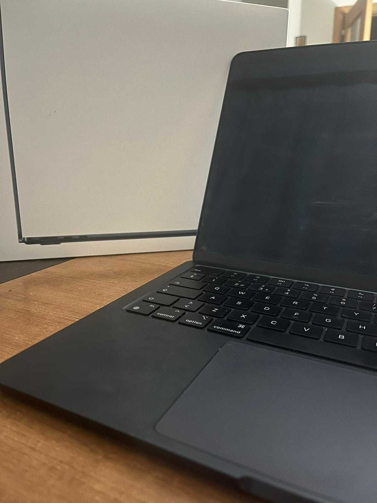 MacBook Air M2 de 2022 (como novo)
