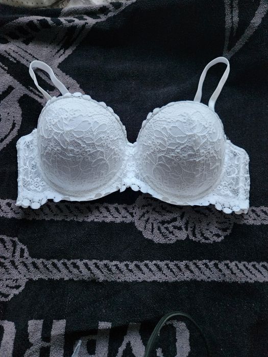 Biustonosz rozm 85 C