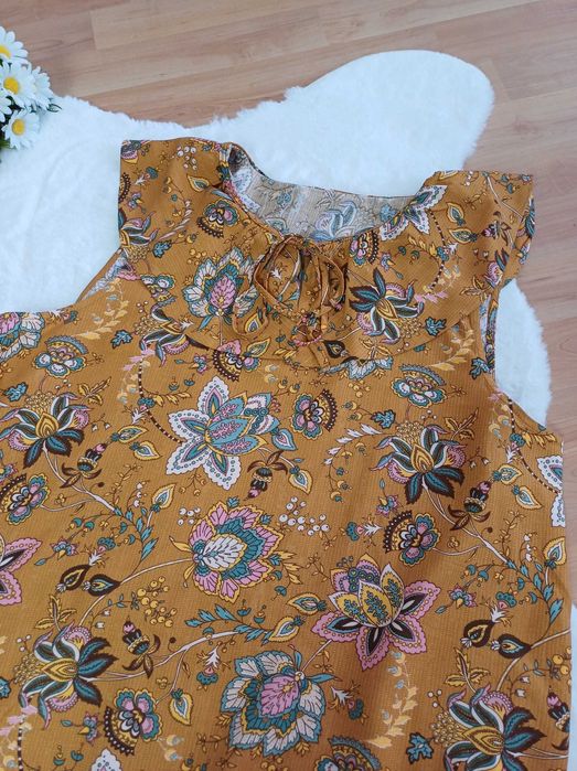 Brązowa bluzka damska Tu rozmiar XXL na ramiączkach ze wzorem na lato