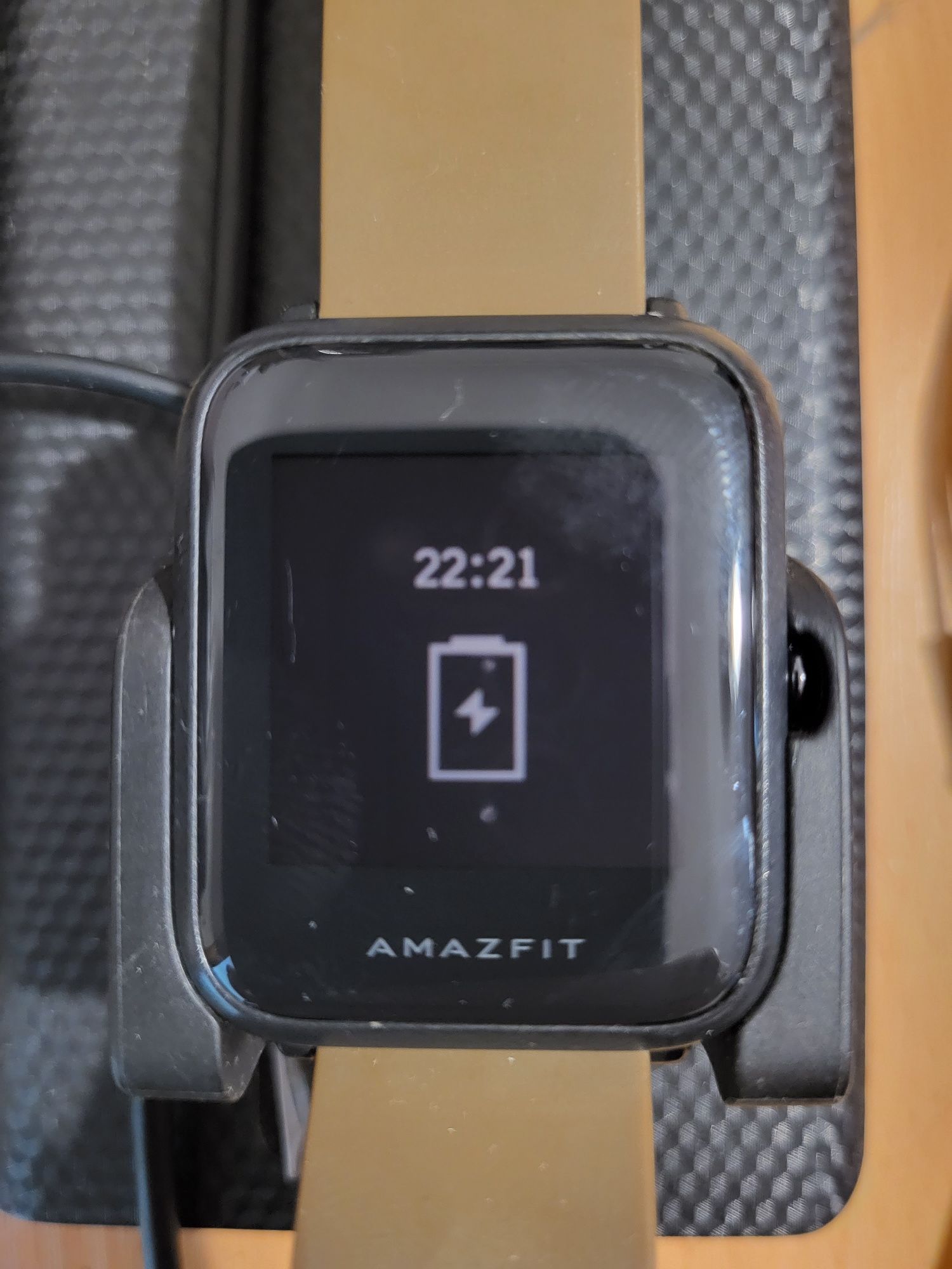 Смарт-часы Xiaomi Amazfit BIP A1608 с док станцией.