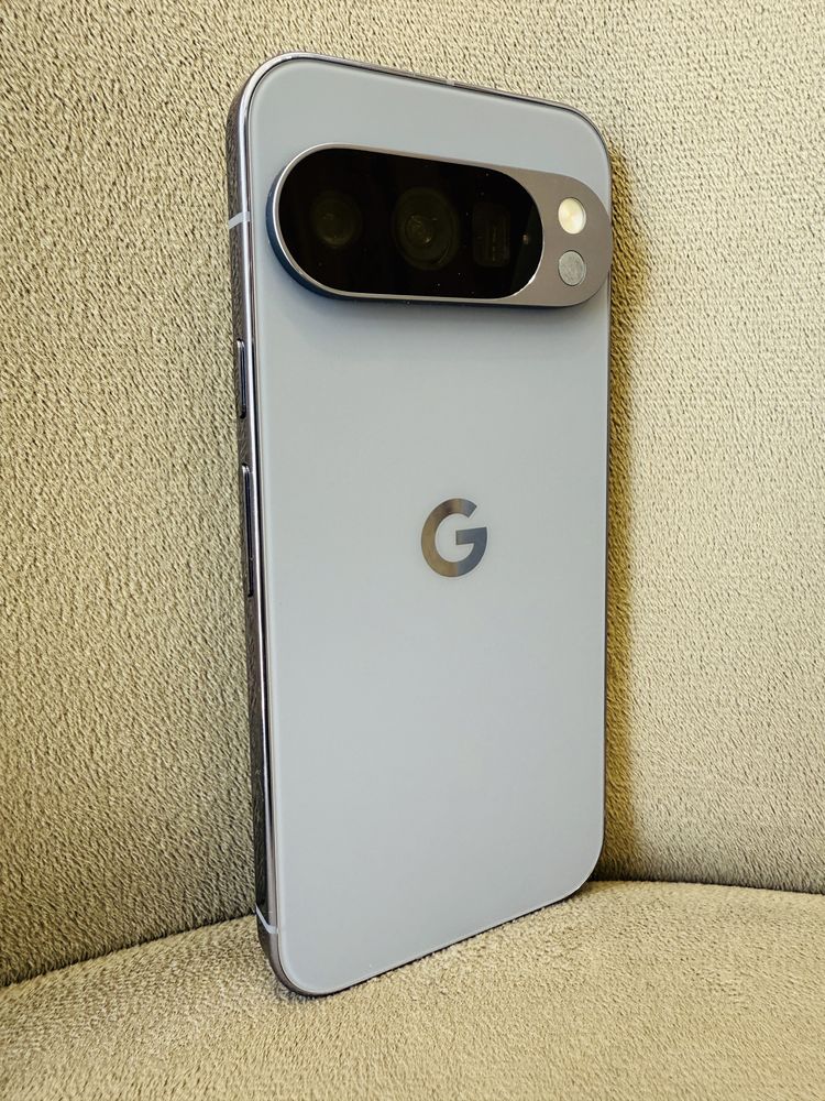 Google Pixel 10 Pro 16/128GB Moonstone (Global Version)