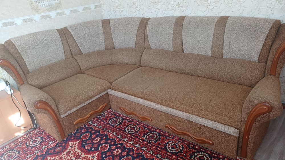 Продам кутовий диван