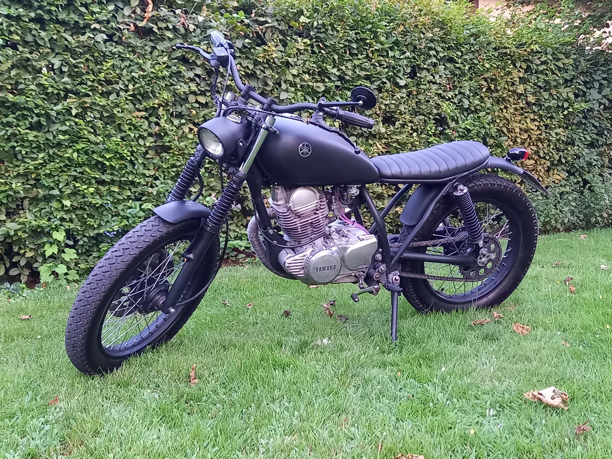 Yamaha sr250  bratstyle caferacer scrambler custom