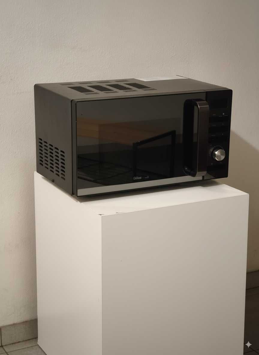 Micro-ondas Qilive 152343 Black – 700W / 20L