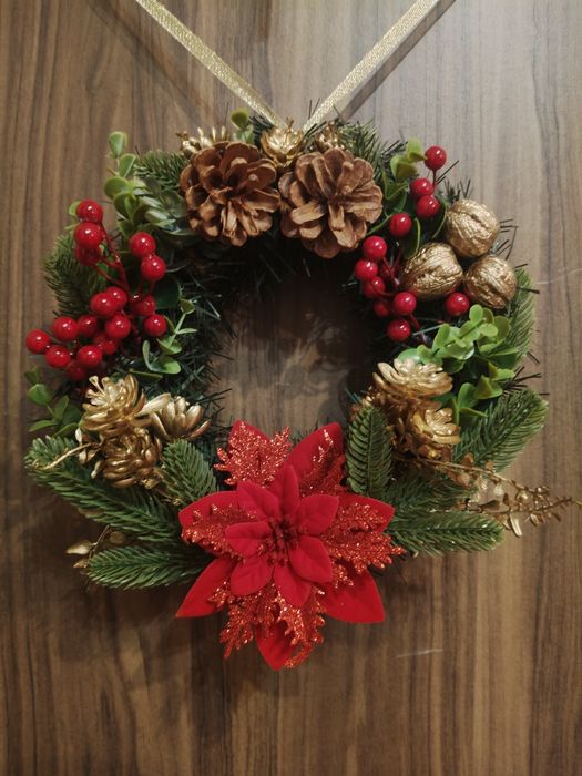 Świąteczny zimowy jesienny wianek na drzwi dekoracja stroik