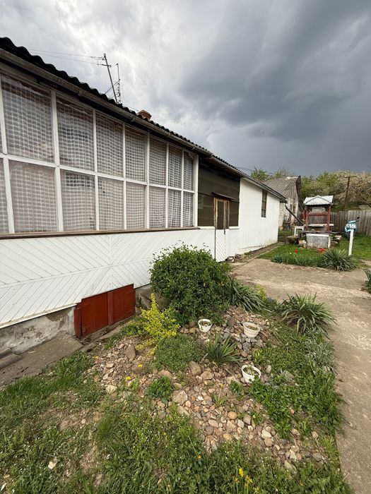 Продаж будинку + земельна ділянка в м. Снятині