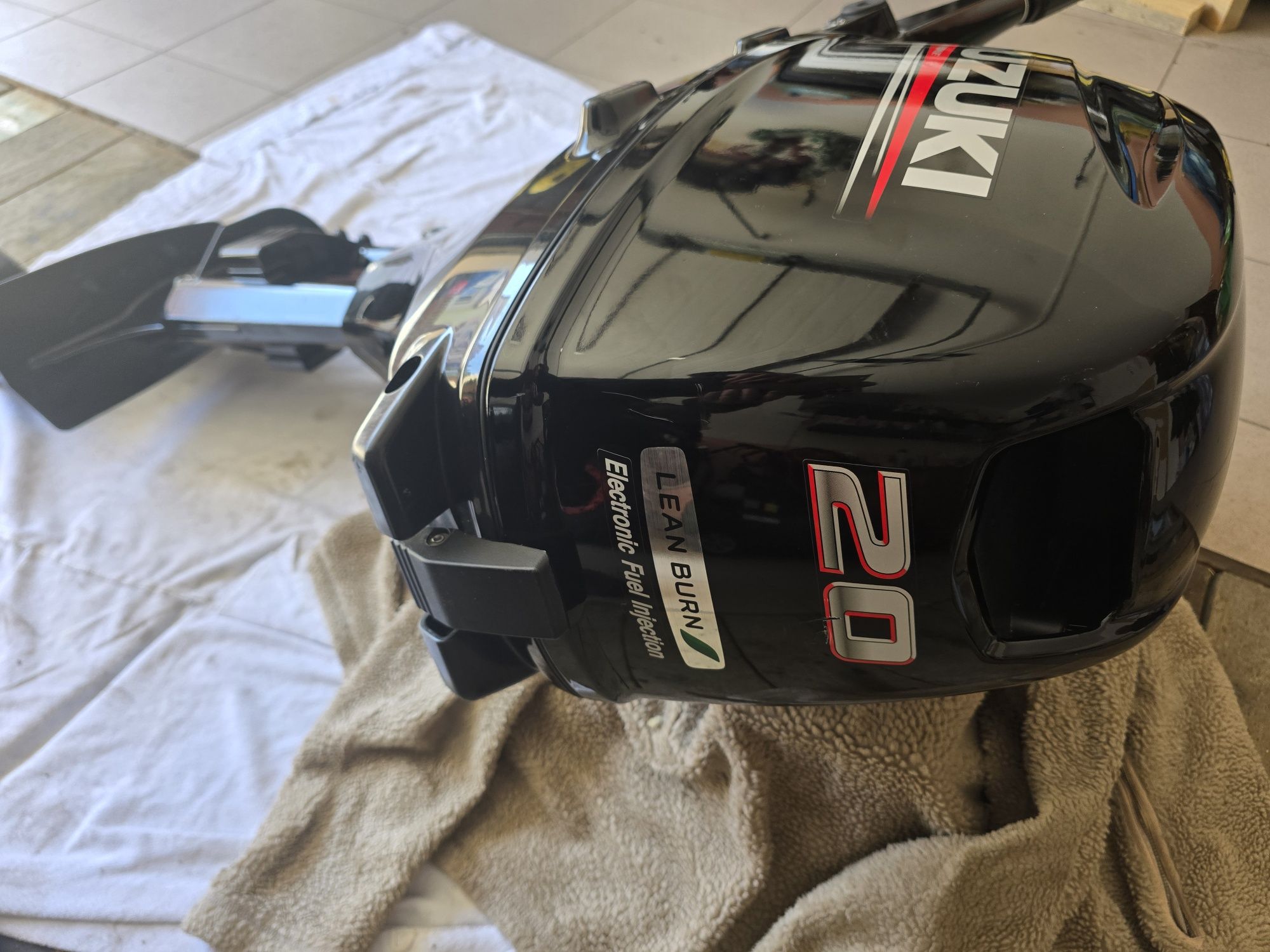 Silnik zaburtowy Suzuki 20Km DF20A