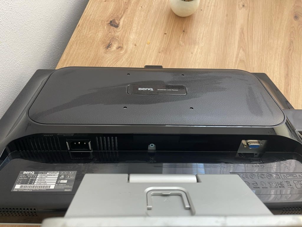 Monitor benq E2200 HDA