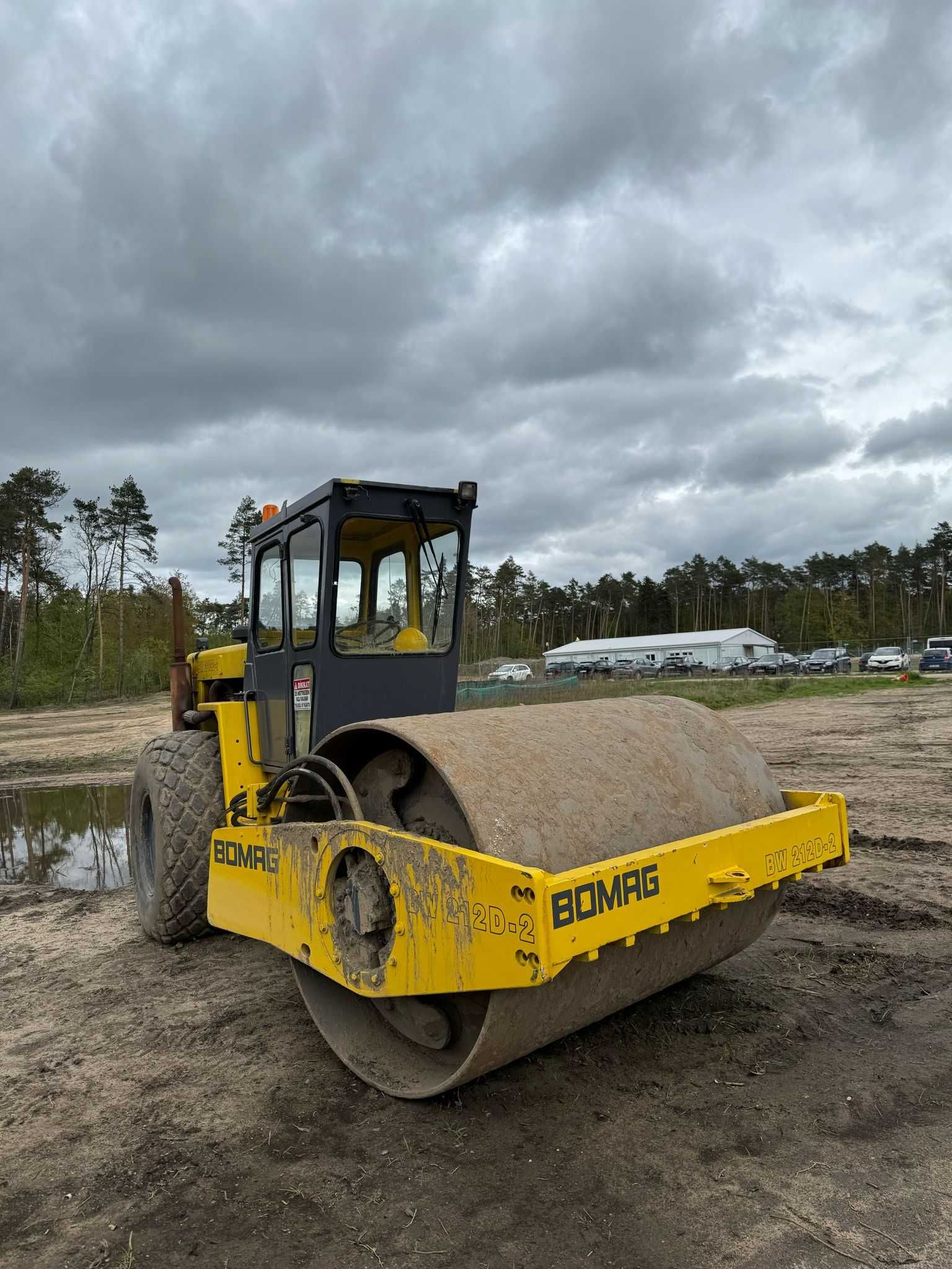 Walec BOMAG BW 212D-2