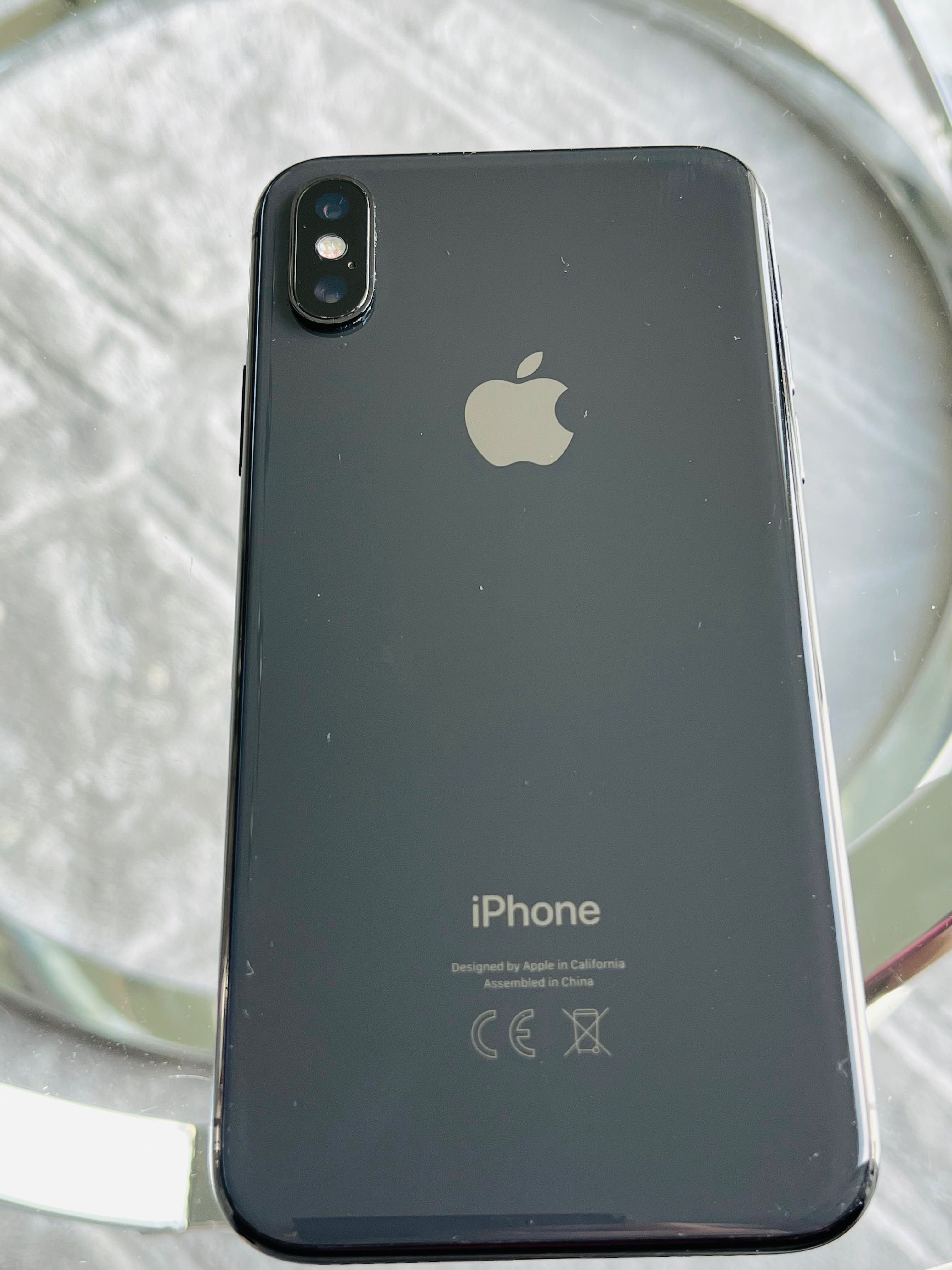 iPhone X 64GB czarny