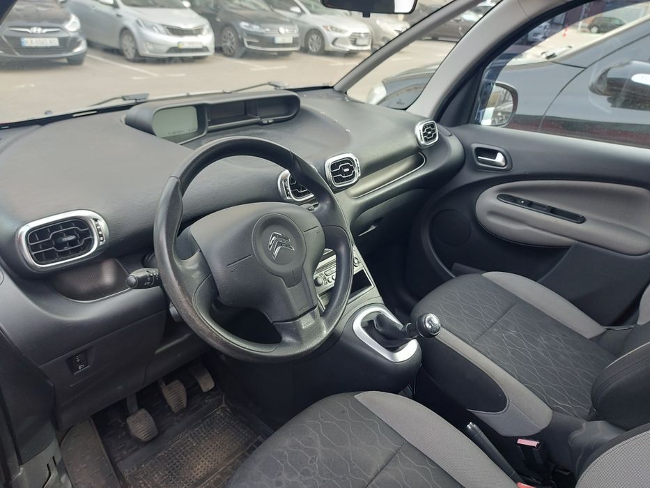 Citroen c3 Picasso бенз 1.4л 2013р