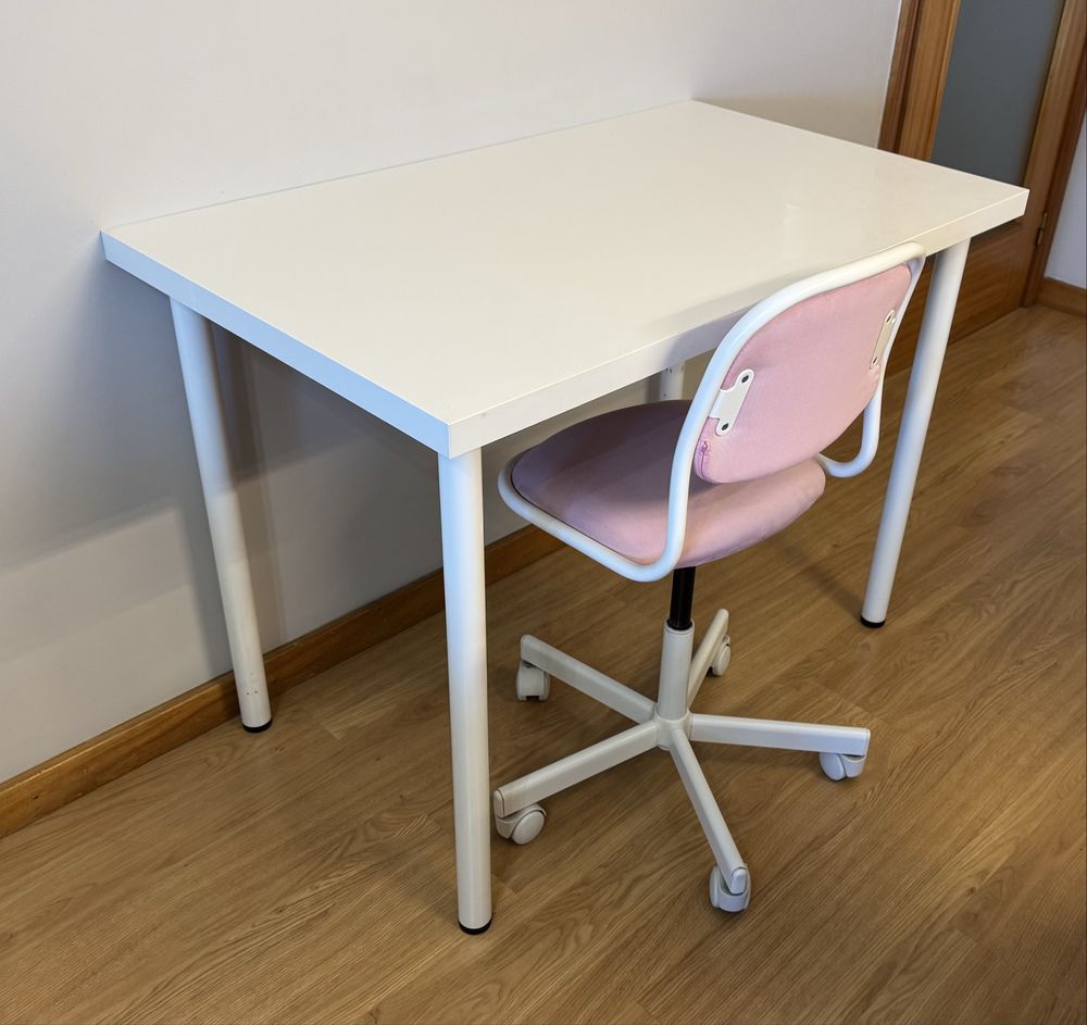 Mesa/Secretaria branca IKEA