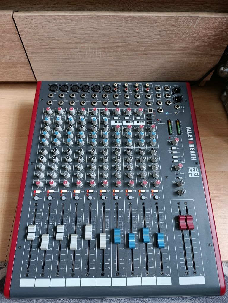 Allen Heath zed14