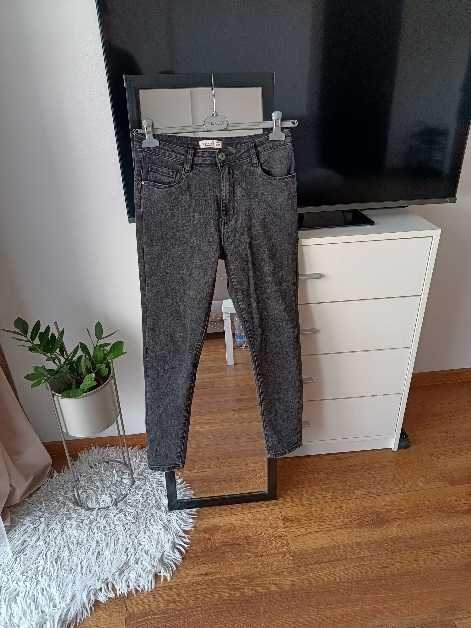 Jeansy premium L 40 nowe