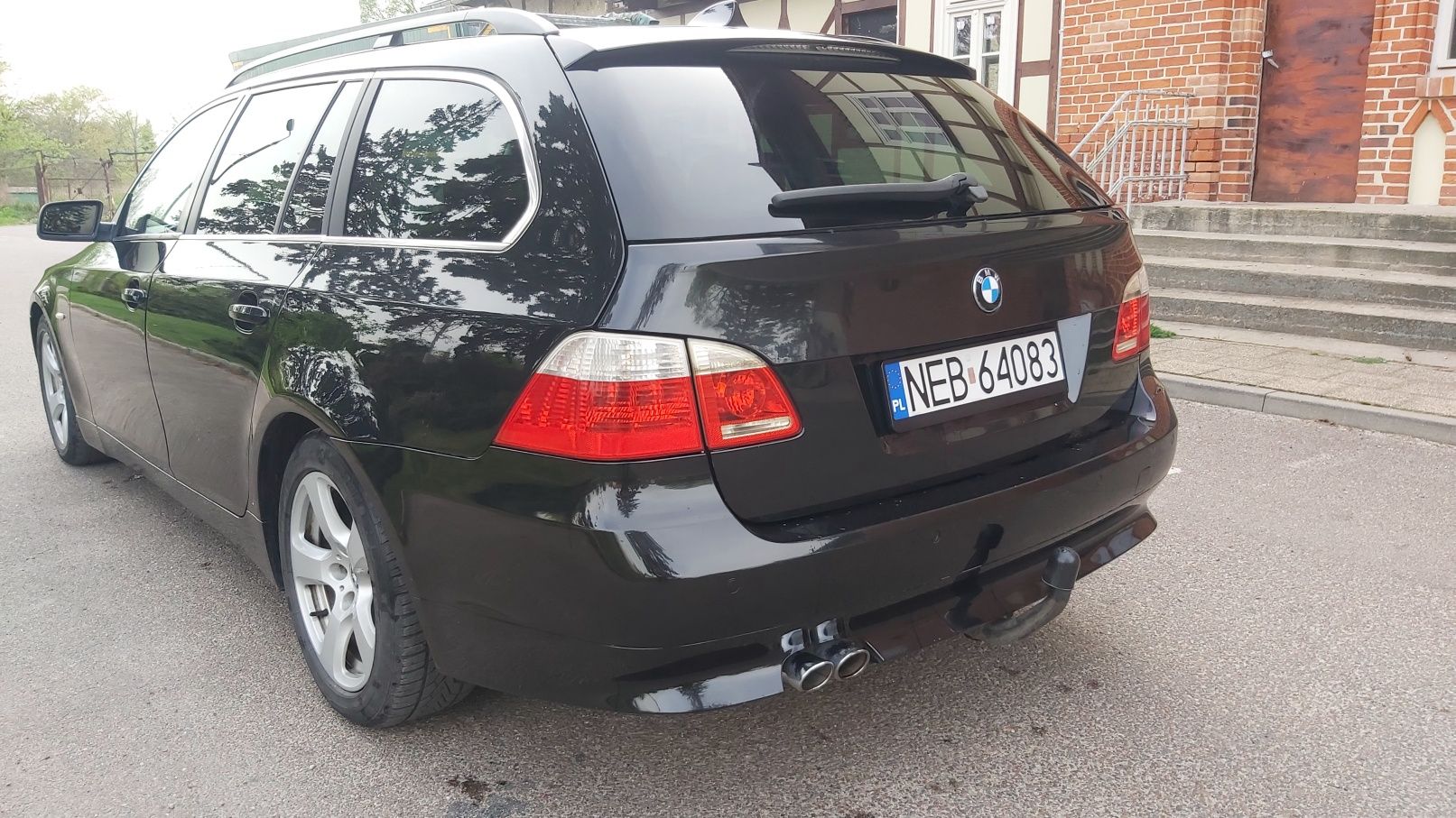 BMW 5 turning 3.0 automat 218kM