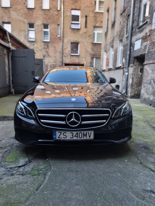 Mercedes-Benz E220d w213 9G-Tronic 2016r.