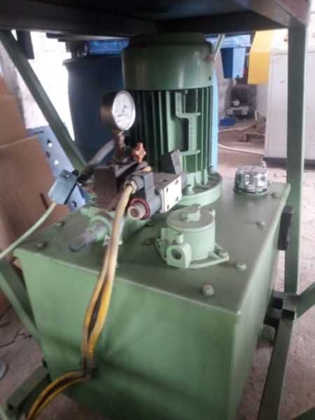 Prasa hydrauliczna 10t do gumy, pap, papieru stół 1,5x0,9m