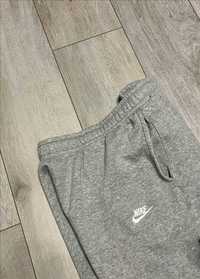 Штани Nike свіжі колекції Nike tech fleece