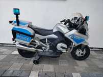 Motor na akumulator BMW  policja