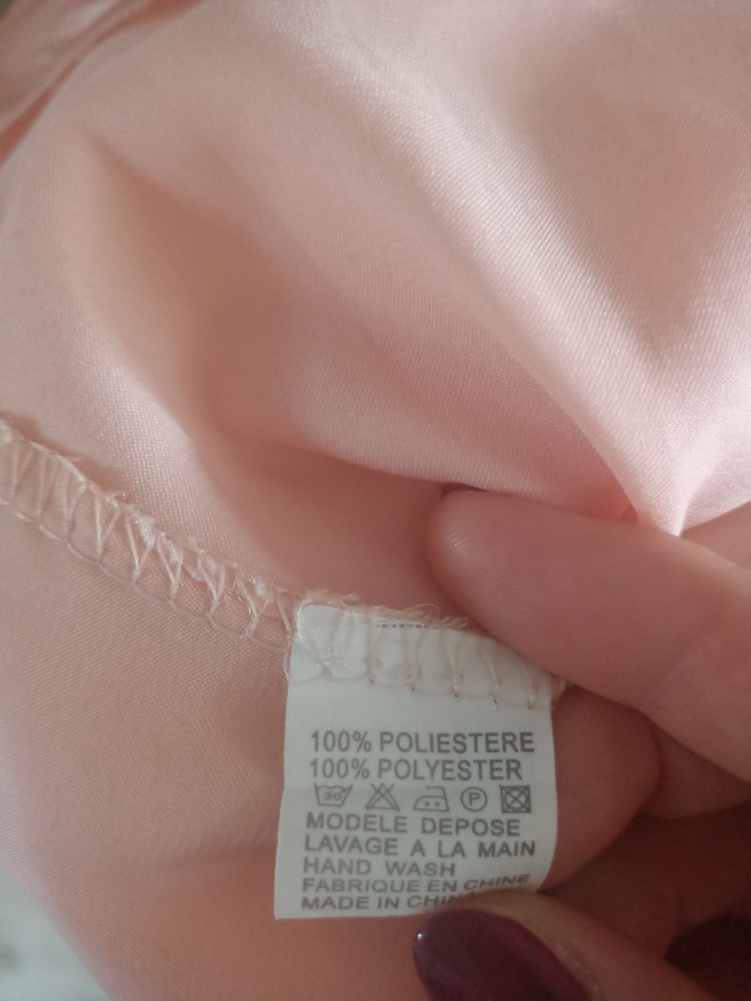Piękna sukienka koktajlowa. Stan bardzo dobry.