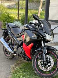 Продам мотоцикл Lifan KPR 200