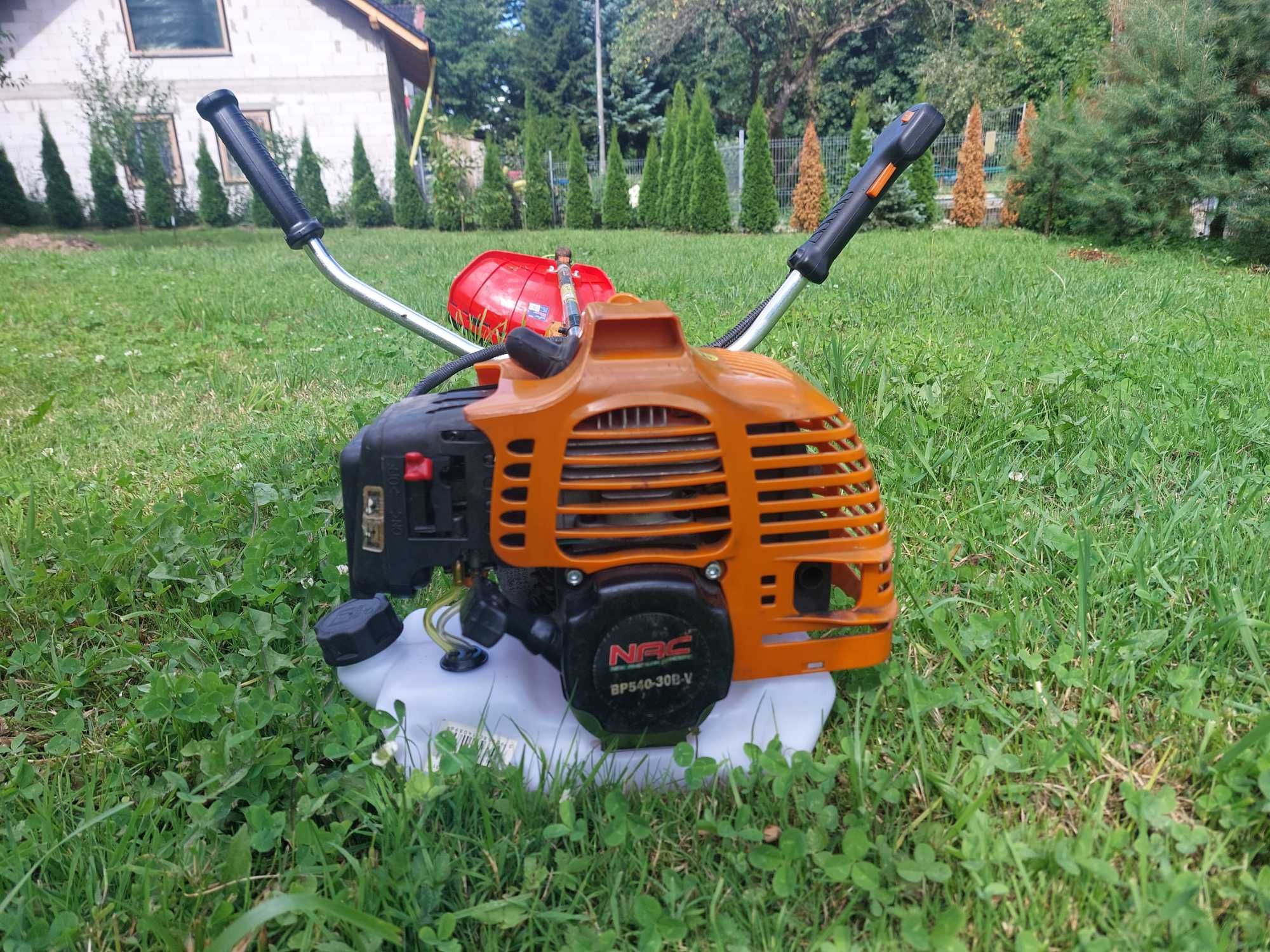 Kosa spalinowa NAC BP540-30B-V