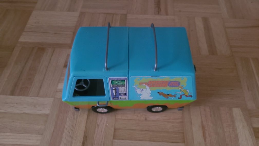 samochód scooby doo