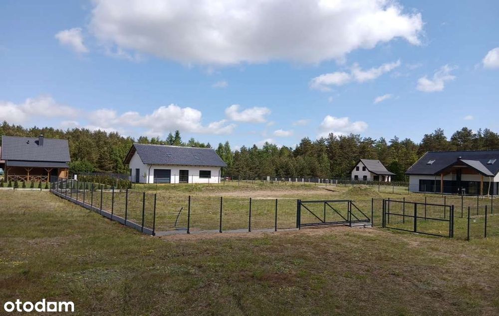 Niesołowice: Działka z pozwoleniem na budowę w pobliżu jeziora