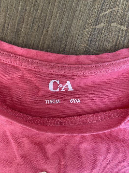 Яскравий стильний якісний костюмчик C&A